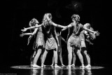 Kortárs&Balett Tánccsoport Szentendre - A tömeg szürke élete